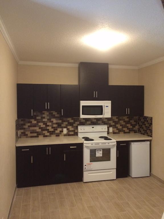Super 8 By Wyndham Watrous Motel Room photo